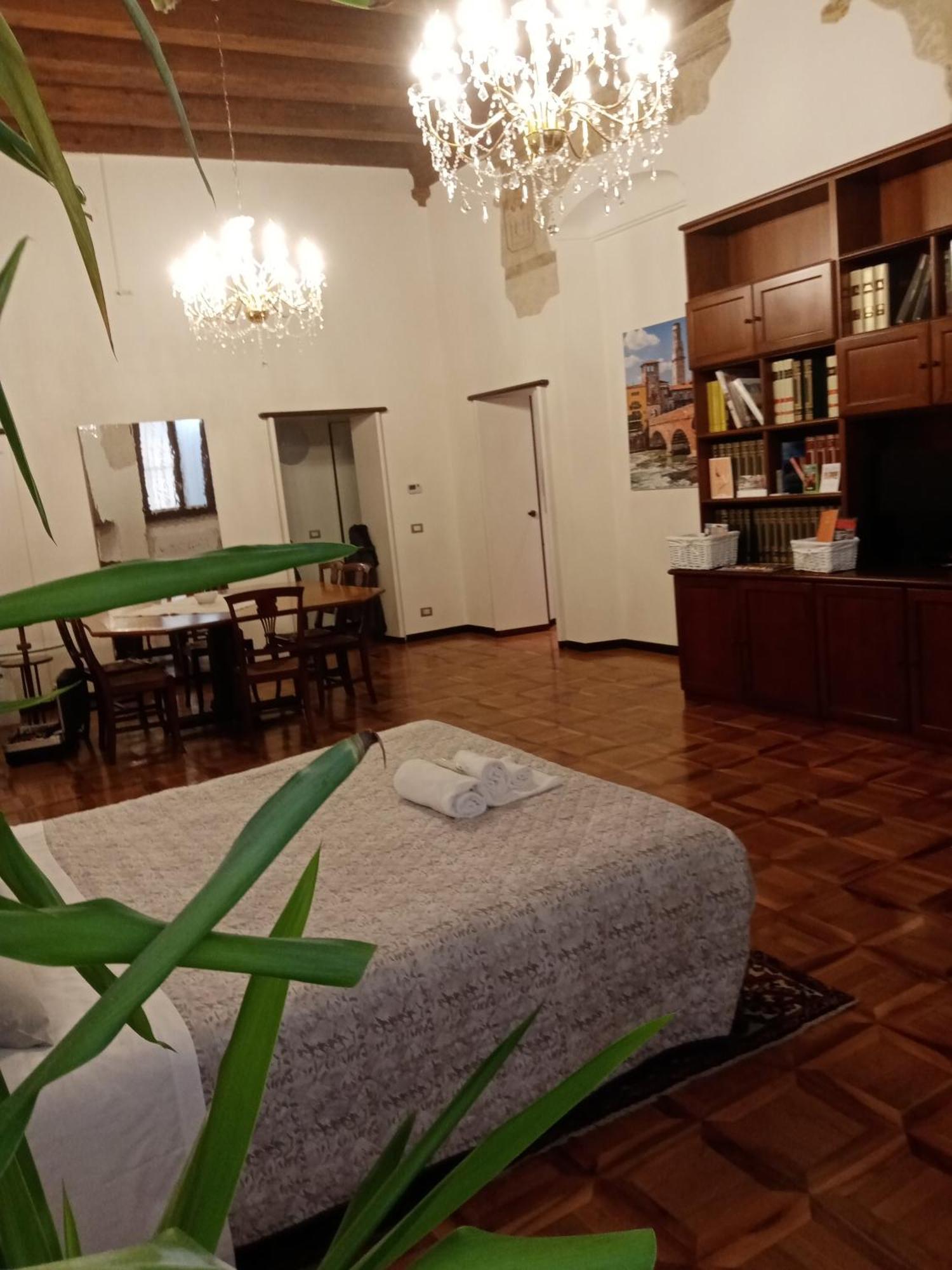 Casa Turandot Βερόνα Εξωτερικό φωτογραφία
